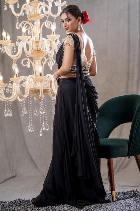 Shop Tamaraa By Tahani Black Georgette Floral, Sequin Round Mahika Pre-draped Saree With Blouse at Aza Fashions Shop_Tamaraa By Tahani_Black Georgette Floral, Sequin Round Mahika Pre-draped Saree With Blouse_at_Aza_Fashions