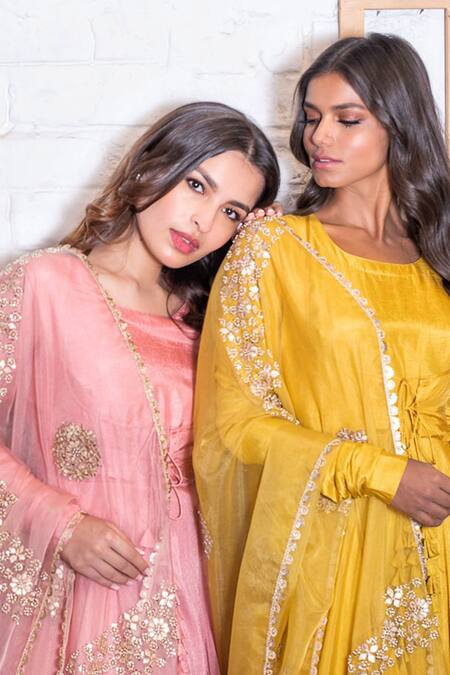 Vasavi Shah Pink Cotton, Organza, Bamberg Silk Plain Round Anarkali With Embroidered Dupatta Online at Aza Fashions Vasavi Shah_Pink Cotton, Organza, Bamberg Silk Plain Round Anarkali With Embroidered Dupatta _Online_at_Aza_Fashions