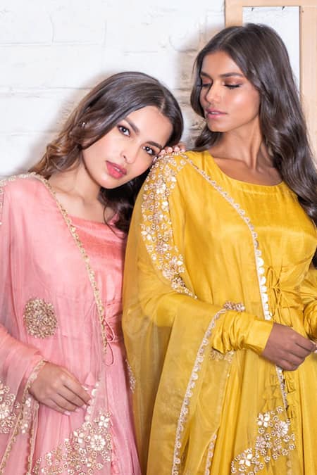 Shop Vasavi Shah Yellow Cotton, Organza, Bamberg Silk Plain Anarkali With Embroidered Dupatta at Aza Fashions Shop_Vasavi Shah_Yellow Cotton, Organza, Bamberg Silk Plain Anarkali With Embroidered Dupatta _at_Aza_Fashions