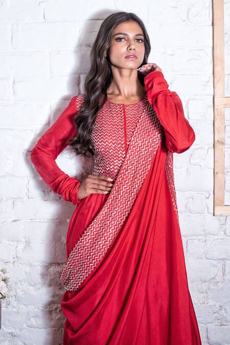 Vasavi Shah Red Cotton, Slub Silk Chevron, Pipe Embroidered Anarkali With Draped Dupatta Online at Aza Fashions Vasavi Shah_Red Cotton, Slub Silk Chevron, Pipe Embroidered Anarkali With Draped Dupatta _Online_at_Aza_Fashions