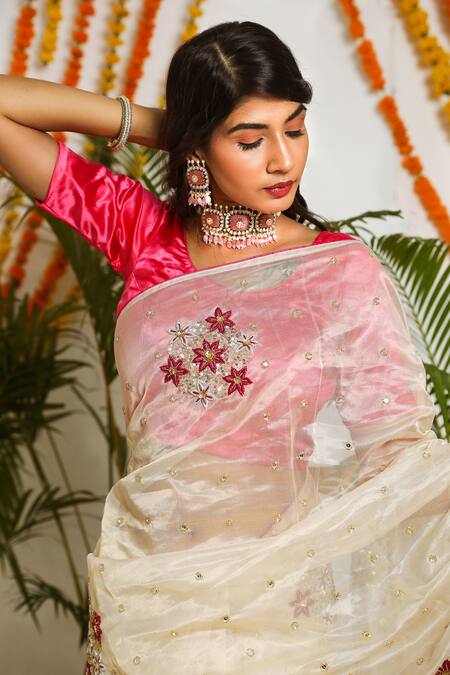 Ruar India_Gold Tissue Floral Round Zaynab Embroidered Saree Set _at_Aza_Fashions