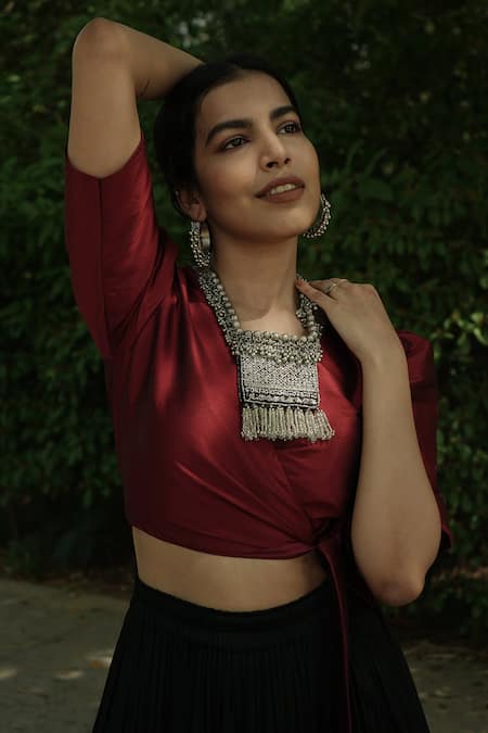 Moirra Handcrafted Oxidized Necklace 