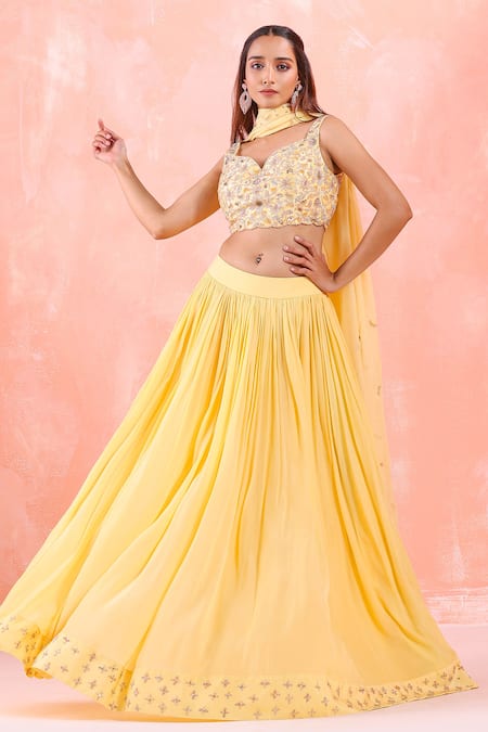 Mirroir Lehenga & Embroidered Blouse Set 