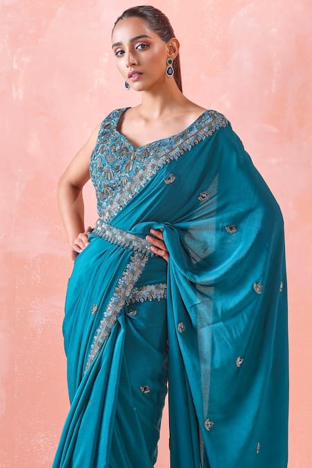Mirroir Green Viscose Georgette, American Crepe, Embroidered Border Saree With Blouse Online at Aza Fashions Mirroir_Green Viscose Georgette, American Crepe, Embroidered Border Saree With Blouse _Online_at_Aza_Fashions