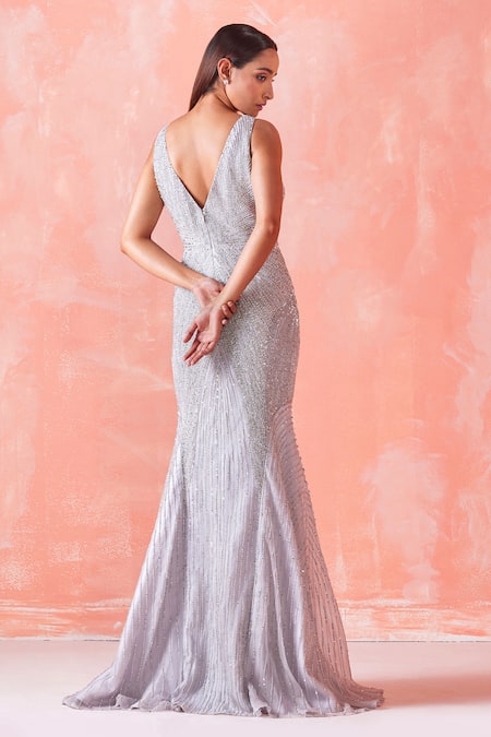 Shop Mirroir Silver Organza Lining Shantoon Sequin And Bugle Beads V Embroidered Mermaid Gown at Aza Fashions Shop_Mirroir_Silver Organza Lining Shantoon Sequin And Bugle Beads V Embroidered Mermaid Gown _at_Aza_Fashions