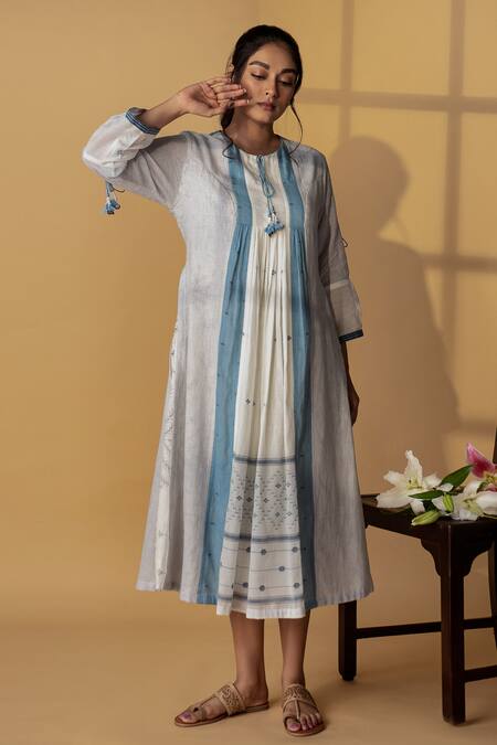 Arte-Alter White Alban Striped Woven Tunic