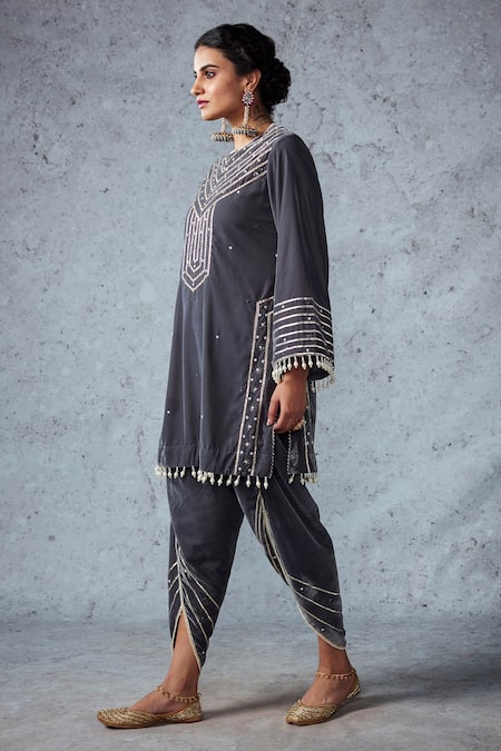Ajiesh Oberoi Grey Velvet Embroidery Gota Patti Round Nusrat Kurta And Salwar Set