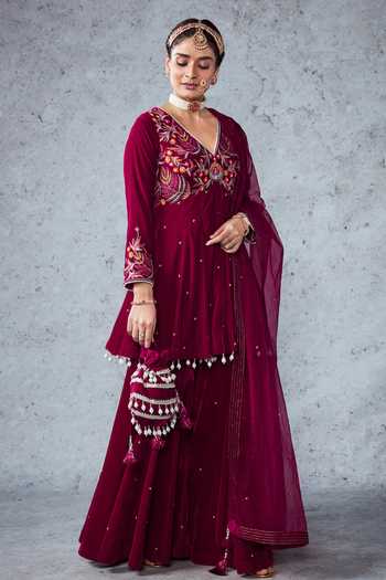 Buy_Ajiesh Oberoi_Pink Velvet Sequin And Beads, Thread V Neck Jannat Short Anarkali Gharara Set _Online_at_Aza_Fashions
