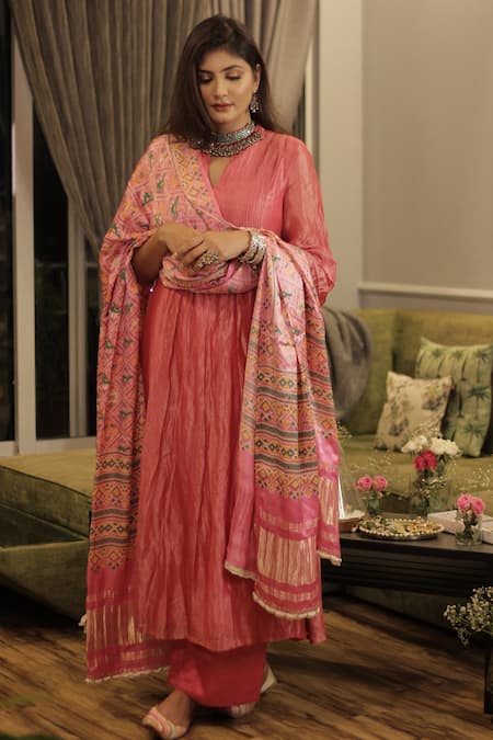 Divya Kanakia Pink Kurta Soft Tissue Embroidery And Print Pearl & Anarkali Set With Dupatta 