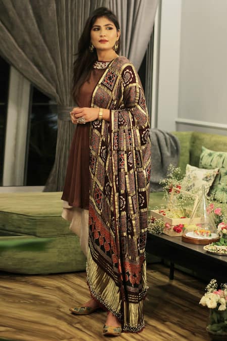 Divya Kanakia_Brown Dhoti Suede Satin And Dupatta Gajji Silk, Kurta Cotton Flared Pant Set _Online_at_Aza_Fashions