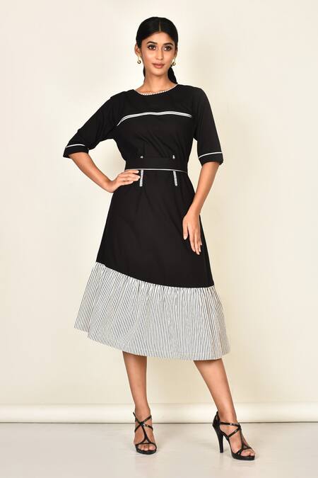 Naintara Bajaj Black Cotton Colorblock Dress