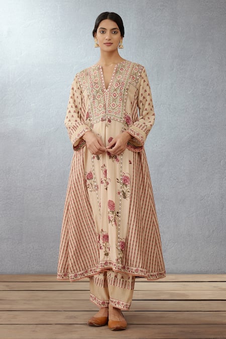 Buy_Torani_Beige Voile Salwar Silk Dupatta Handwoven Kasturi Bushra Set _Online_at_Aza_Fashions