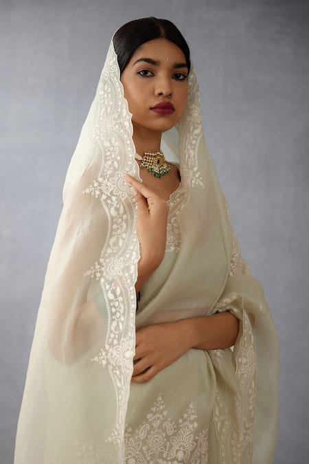 Buy Torani Green Silk Organza Aari Work Jaituni Yuvani Saree Online at Aza Fashions Buy_Torani_Green Silk Organza Aari Work Jaituni Yuvani Saree _Online_at_Aza_Fashions