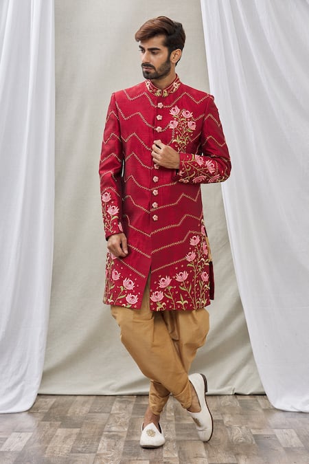 Aryavir Malhotra Embroidered Sherwani Set 