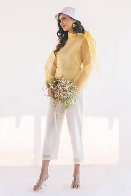 Vaani Beswal_Yellow Marbella Block Print Top _Online_at_Aza_Fashions