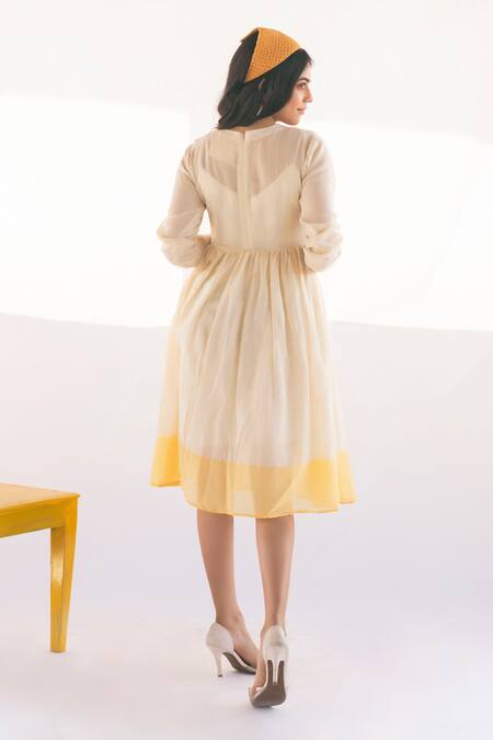 Shop Vaani Beswal White Handwoven Cotton Jamdani Geometric Motifs High Neck Buttercup Dress at Aza Fashions Shop_Vaani Beswal_White Handwoven Cotton Jamdani Geometric Motifs High Neck Buttercup Dress _at_Aza_Fashions