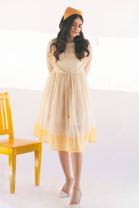 Vaani Beswal White Handwoven Cotton Jamdani Geometric Motifs High Neck Buttercup Dress Online at Aza Fashions Vaani Beswal_White Handwoven Cotton Jamdani Geometric Motifs High Neck Buttercup Dress _Online_at_Aza_Fashions