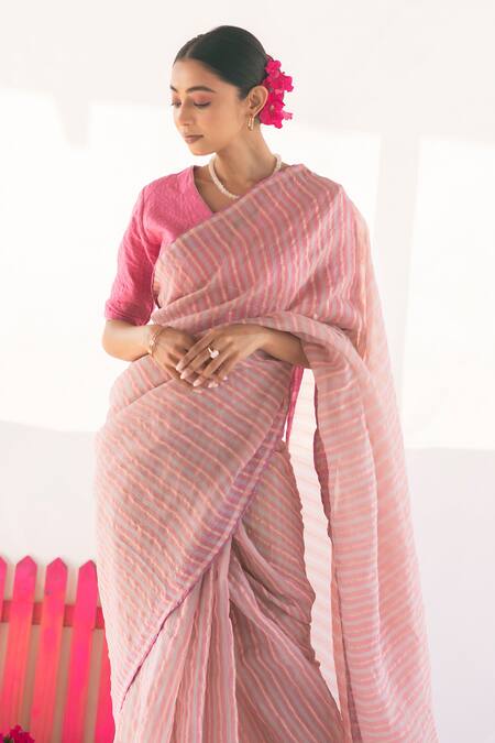Vaani Beswal Pink Handwoven Silk Organza Thread Work V Neck Saree With Blouse at Aza Fashions Vaani Beswal_Pink Handwoven Silk Organza Thread Work V Neck Saree With Blouse _at_Aza_Fashions
