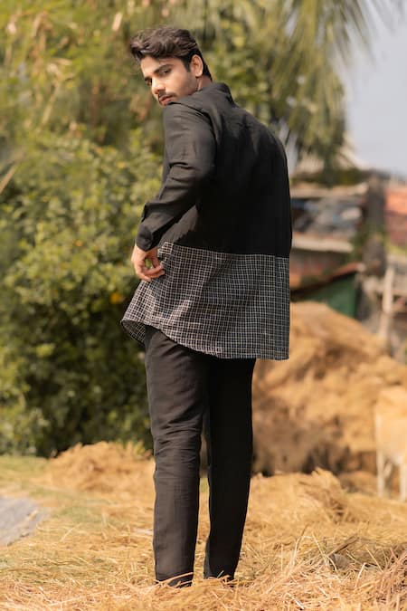 Shop Vaani Beswal Black Handwoven Textured Cotton Silk Block Print Sitara Kurta at Aza Fashions Shop_Vaani Beswal_Black Handwoven Textured Cotton Silk Block Print Sitara Kurta _at_Aza_Fashions