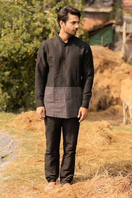 Buy Vaani Beswal Black Handwoven Textured Cotton Silk Block Print Sitara Kurta Online at Aza Fashions Buy_Vaani Beswal_Black Handwoven Textured Cotton Silk Block Print Sitara Kurta _Online_at_Aza_Fashions