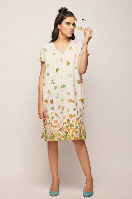 Buy Swati Vijaivargie White Linen Cotton Floral V Neck Print Dress Online at Aza Fashions Buy_Swati Vijaivargie_White Linen Cotton Floral V Neck Print Dress _Online_at_Aza_Fashions