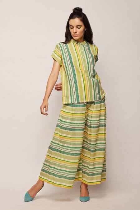 Swati Vijaivargie_Green Linen Cotton Striped Patterned Pleated Pant _Online_at_Aza_Fashions