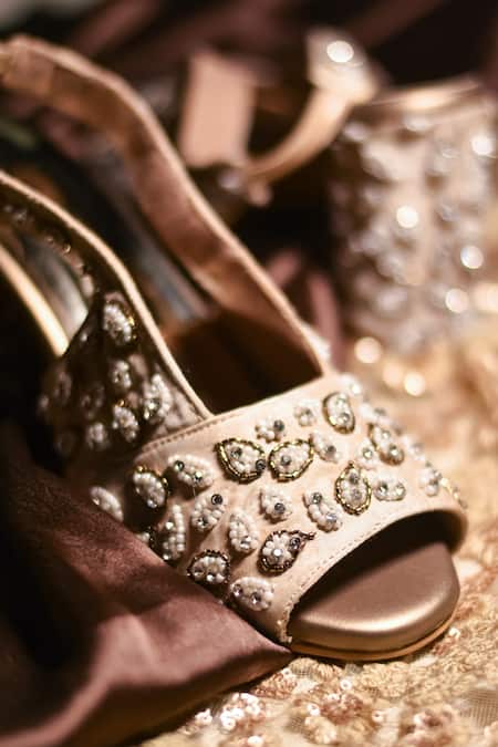 Indian Bridal Heel, Women Leather Sandal, Gold Wedges Heel, Embroidery Wedding  Heel, Indian Bridal Wedges Heels, Gift for Her. - Etsy