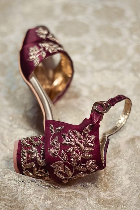 Photo of Trendy maroon bridal shoes