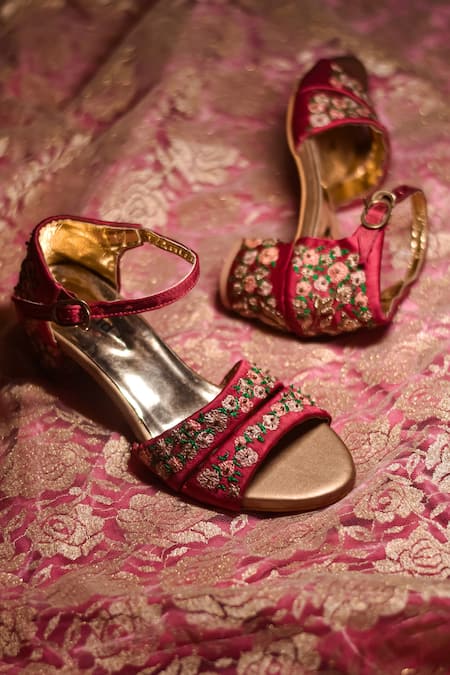 Buy Multi Flat Sandals for Women by THE DESI DULHAN Online | Ajio.com