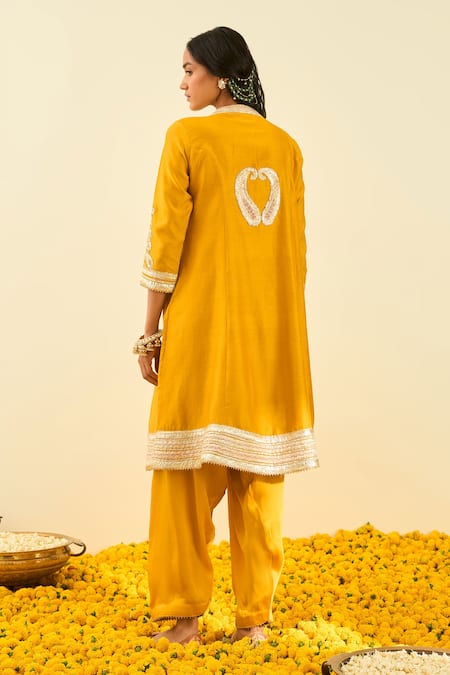 Sheetal Batra Sadirah Embroidered Kurta Salwar Set 