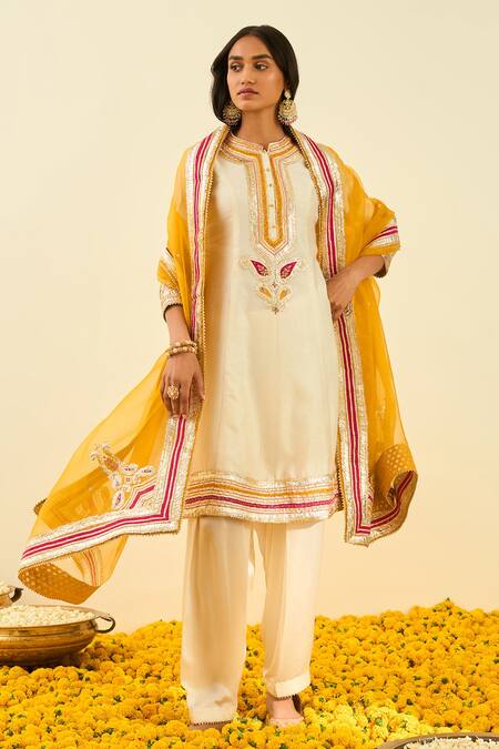 Sheetal Batra_White Kurta - Silk Chanderi Salwar - Bamberg Satin Sadirah Embroidered Set _Online_at_Aza_Fashions