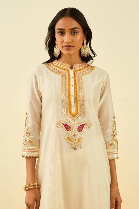 Shop_Sheetal Batra_White Kurta - Silk Chanderi Salwar - Bamberg Satin Sadirah Embroidered Set _Online_at_Aza_Fashions