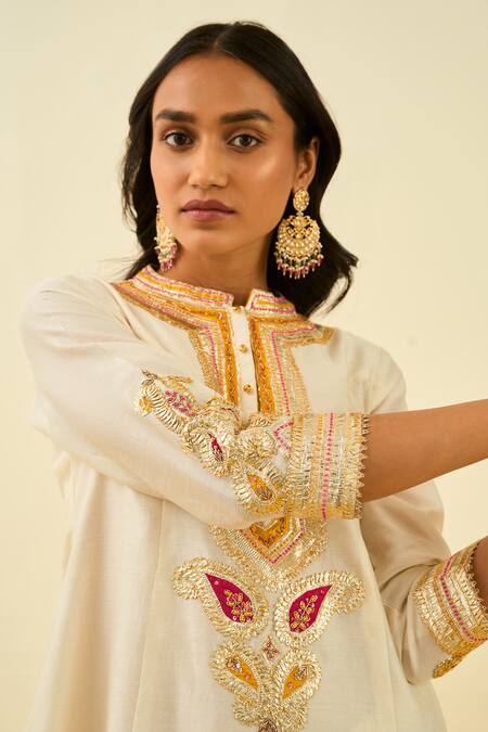 Sheetal Batra_White Kurta - Silk Chanderi Salwar - Bamberg Satin Sadirah Embroidered Set _at_Aza_Fashions