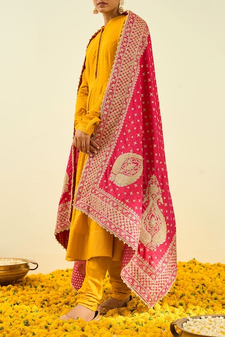 Sheetal Batra_Pink Raw Silk Tilla Embroidered Dupatta _Online_at_Aza_Fashions