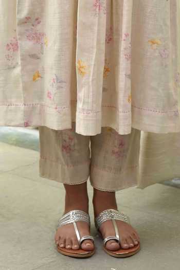 Tussah By Siddhi Shah_White Handloom Cotton Floral Print Round Kurta And Pant Set _at_Aza_Fashions
