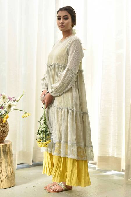 Tussah By Siddhi Shah_Yellow Cotton Round Textured Tunic With Inner _Online_at_Aza_Fashions