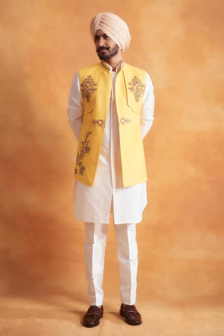 Gargee Designers Embroidered Bundi & Kurta Set 