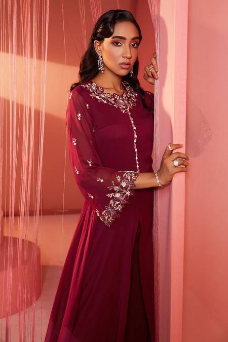 Label Sanya Gulati Maroon Georgette Lining Shantoon Cutdana, Floral Embroidered Kurta And Pant Set Online at Aza Fashions Label Sanya Gulati_Maroon Georgette Lining Shantoon Cutdana, Floral Embroidered Kurta And Pant Set _Online_at_Aza_Fashions