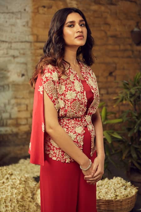 Nehha Nhata_Red Georgette, Silk And Cotton Lycra Thread, Floral Embroidered Cape & Sharara Set _Online_at_Aza_Fashions