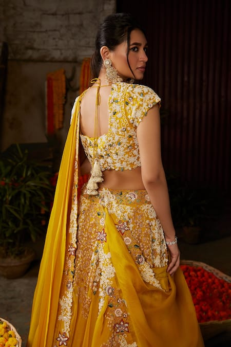 Buy_Nehha Nhata_Yellow Organza Bead , Thread Square Neck Embroidered Bridal Lehenga Set_Online_at_Aza_Fashions
