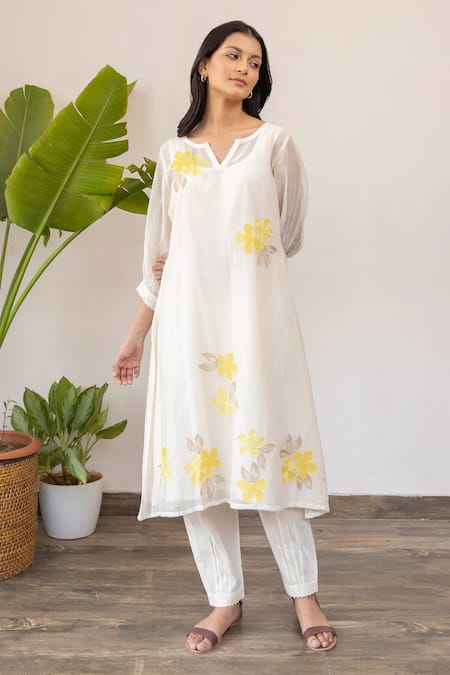 Shop Khamaj India White Cotton, Chanderi Floral Notched Kurta And Pant Set at Aza Fashions Shop_Khamaj India_White Cotton, Chanderi Floral Notched Kurta And Pant Set _at_Aza_Fashions