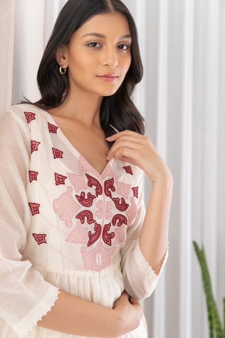 Shop Khamaj India White Cotton, Chanderi Floral V Neck Anarkali And Pant Set Online at Aza Fashions Shop_Khamaj India_White Cotton, Chanderi Floral V Neck Anarkali And Pant Set _Online_at_Aza_Fashions