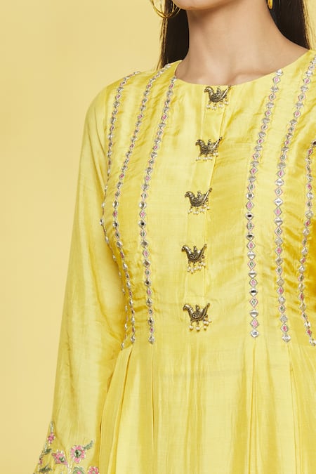 Shop_Shikhha Goyal_Yellow Dupatta- Weaving, Kurta, Palazzo- Cotton Silk Floral Embroidered Set_Online_at_Aza_Fashions