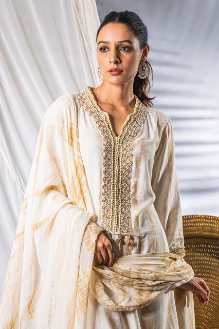 Shop_Soniya G_White Silk Blend Beads V Neck Tie Dye Kurta Pant Set _Online_at_Aza_Fashions