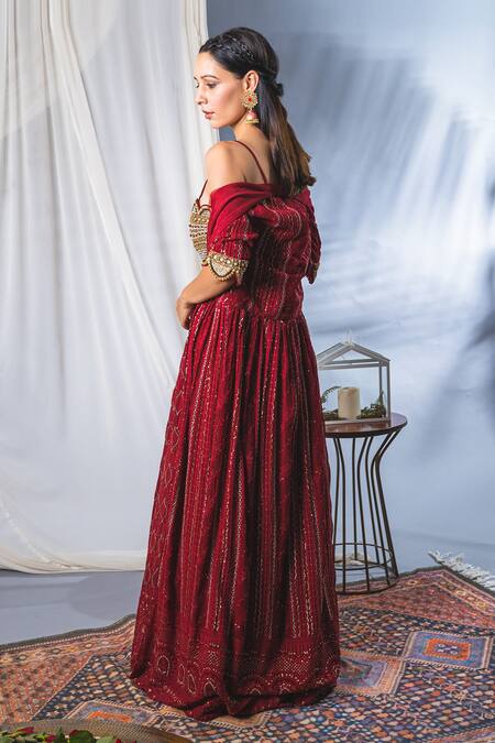 Shop_Soniya G_Red Lucknowi Sequin And Beads, Thread Square Neck Cape Lehenga Set _at_Aza_Fashions