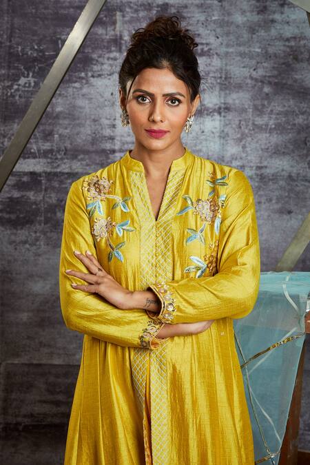 Shop Sunita Nagi Yellow Anarkali Linen Satin, Dupatta Net, Inner Embroidered Front Slit With Online at Aza Fashions Shop_Sunita Nagi_Yellow Anarkali Linen Satin, Dupatta Net, Inner Embroidered Front Slit With _Online_at_Aza_Fashions