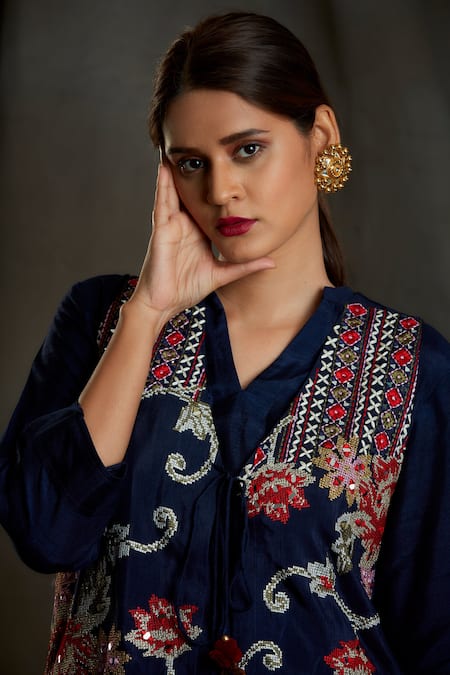 Sunita Nagi Blue Dupion Silk Floral, Mirror Inner V Neck, Embroidered And Culottes Set at Aza Fashions Sunita Nagi_Blue Dupion Silk Floral, Mirror Inner V Neck, Embroidered And Culottes Set _at_Aza_Fashions