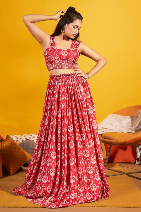 Crop Top Lehengas,Buy Exclusive Lehenga Cholis - Stylecaret.com