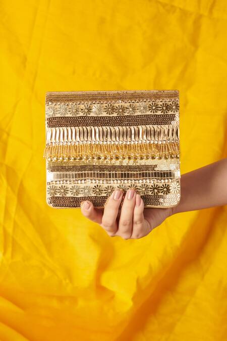 The Purple Sack Gold Sequins, Zari Inaayat Embellished Clutch With Sling Online at Aza Fashions The Purple Sack_Gold Sequins, Zari Inaayat Embellished Clutch With Sling _Online_at_Aza_Fashions