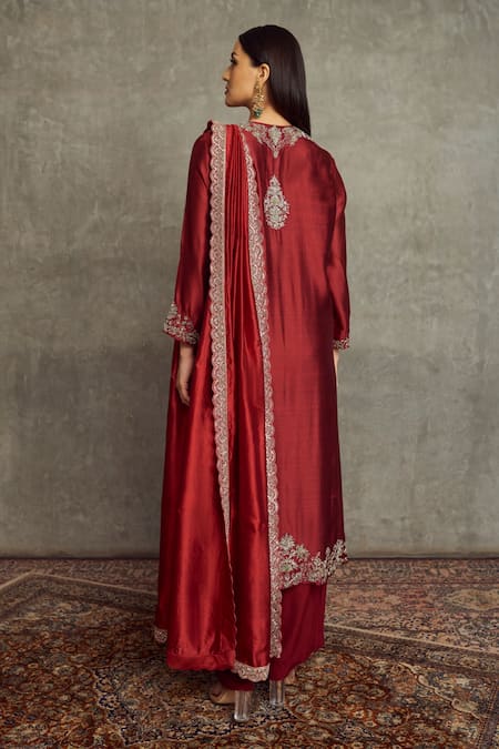 Shop Jayanti Reddy Maroon Cheniya Silk Floral Keyhole Embroidered Kurta Palazzo Set at Aza Fashions Shop_Jayanti Reddy_Maroon Cheniya Silk Floral Keyhole Embroidered Kurta Palazzo Set _at_Aza_Fashions